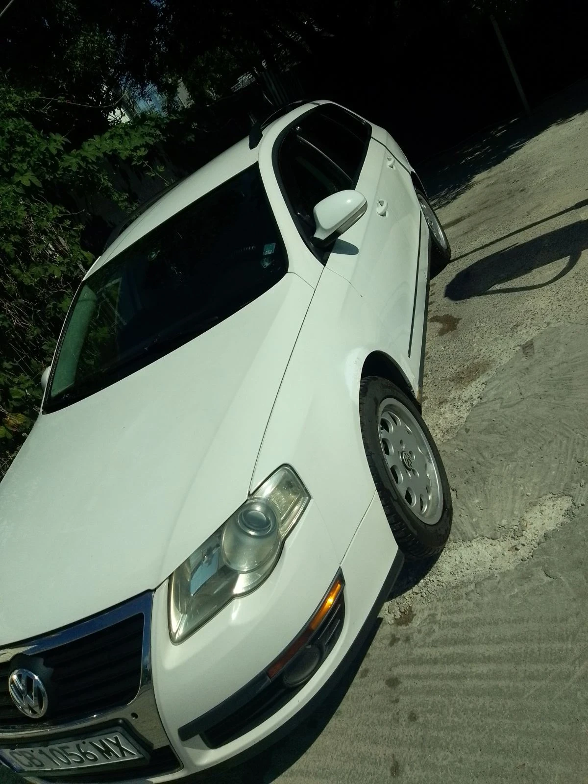 VW Passat 1.9 Обслужен, снимка 3 - Автомобили и джипове - 55688843
