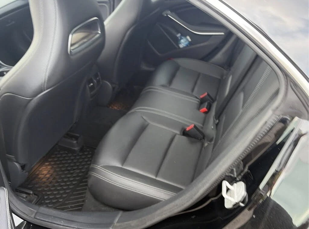 Mercedes-Benz CLA 250 4matic * АвтоКредит * (ЦЕНА ДО БГ), снимка 8 - Автомобили и джипове - 56231528