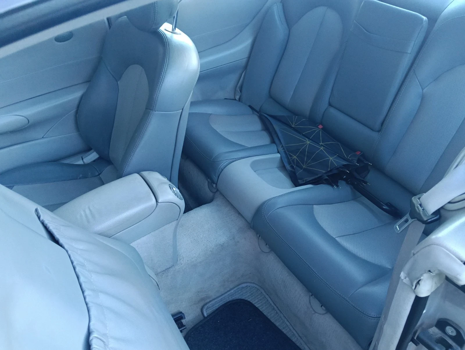 Mercedes-Benz CLK Clk 270, снимка 7 - Автомобили и джипове - 56364720