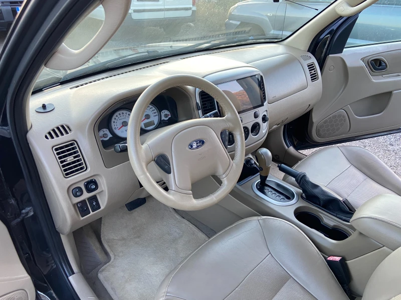 Ford Maverick 3.0 ГЪРЦИЯ НАВИГАЦИЯ КЛИМАТРОНИК, снимка 9 - Автомобили и джипове - 52159934