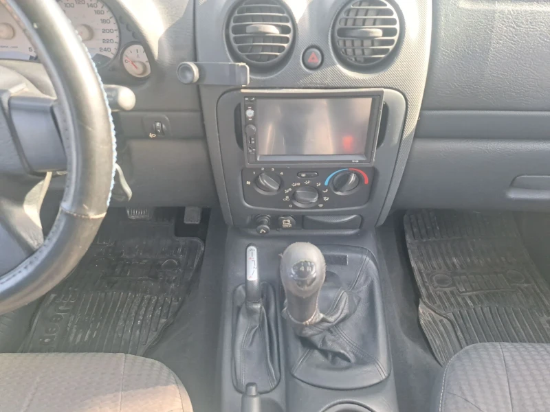 Jeep Cherokee Sport 2.5, снимка 12 - Автомобили и джипове - 53259231