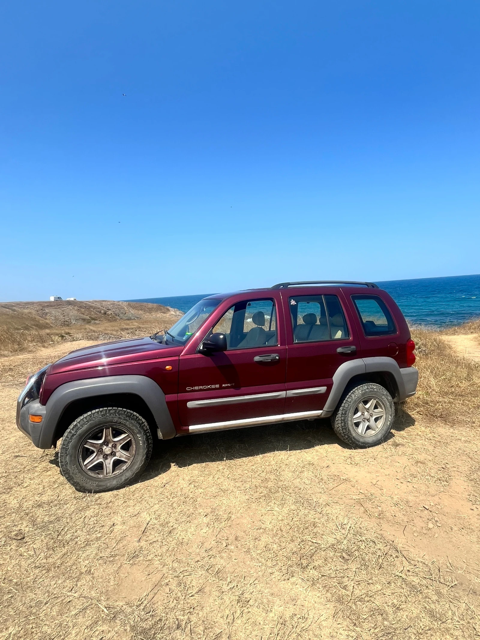 Jeep Cherokee Sport - изображение 5