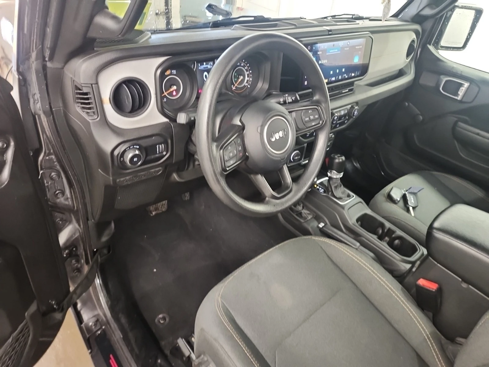 Jeep Wrangler SPORT * * CARFAX * * АВТО КРЕДИТ * *  - изображение 9