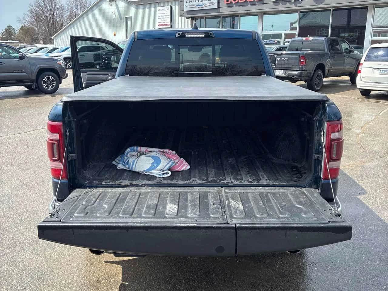 Dodge RAM 1500 * Limited * PANO* KEYLESS* ПОДГРЕВ* , снимка 14 - Автомобили и джипове - 54151465