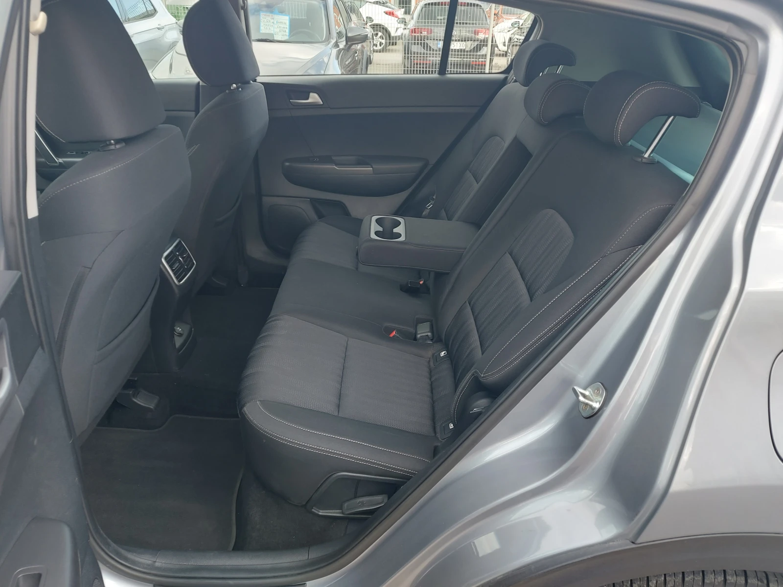Kia Sportage 1.6 CRDI* GT Line* 6 МТ* ИТАЛИЯ, снимка 14 - Автомобили и джипове - 54193295