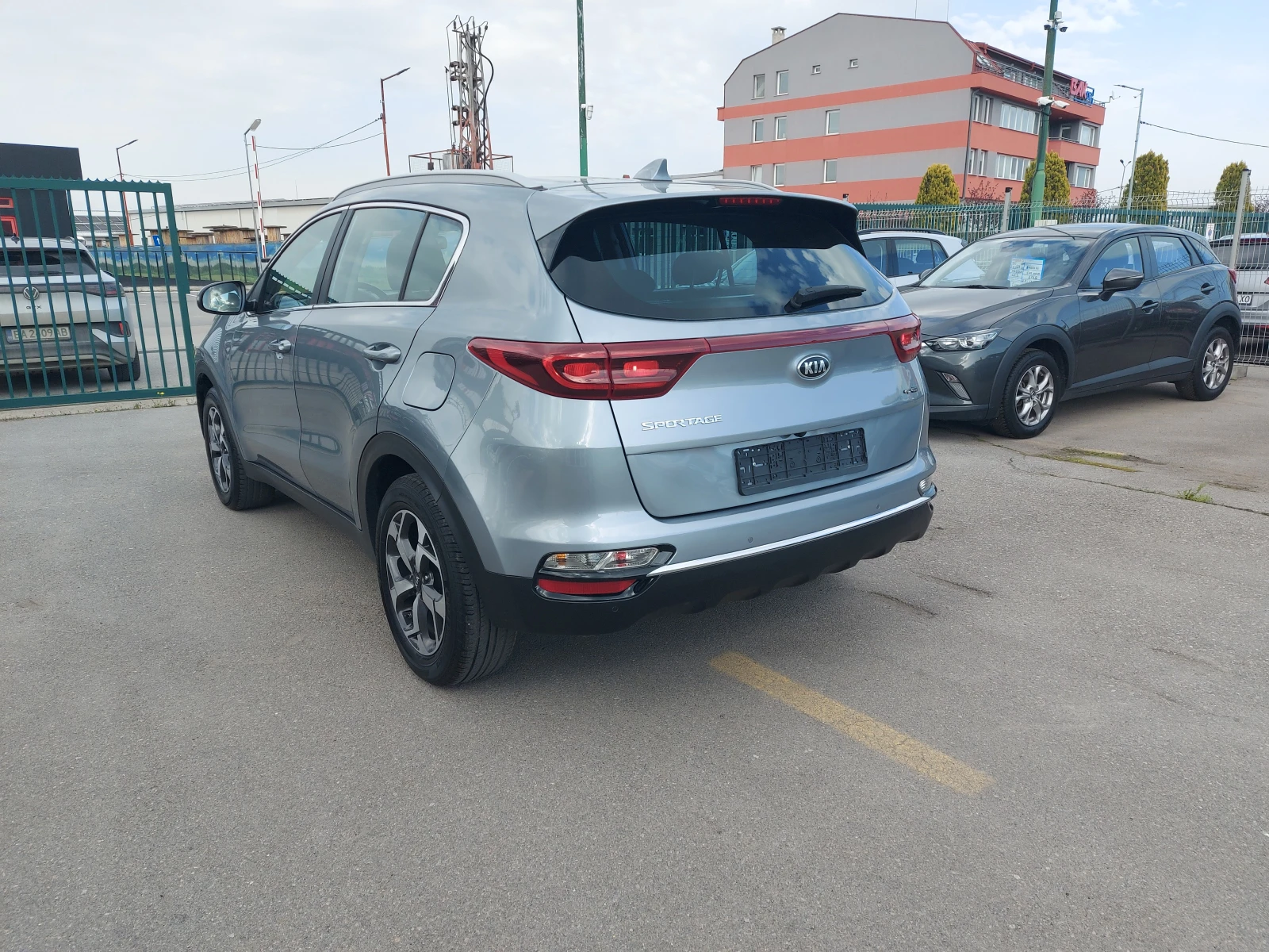Kia Sportage 1.6 CRDI* GT Line* 6 МТ* ИТАЛИЯ, снимка 6 - Автомобили и джипове - 54193295