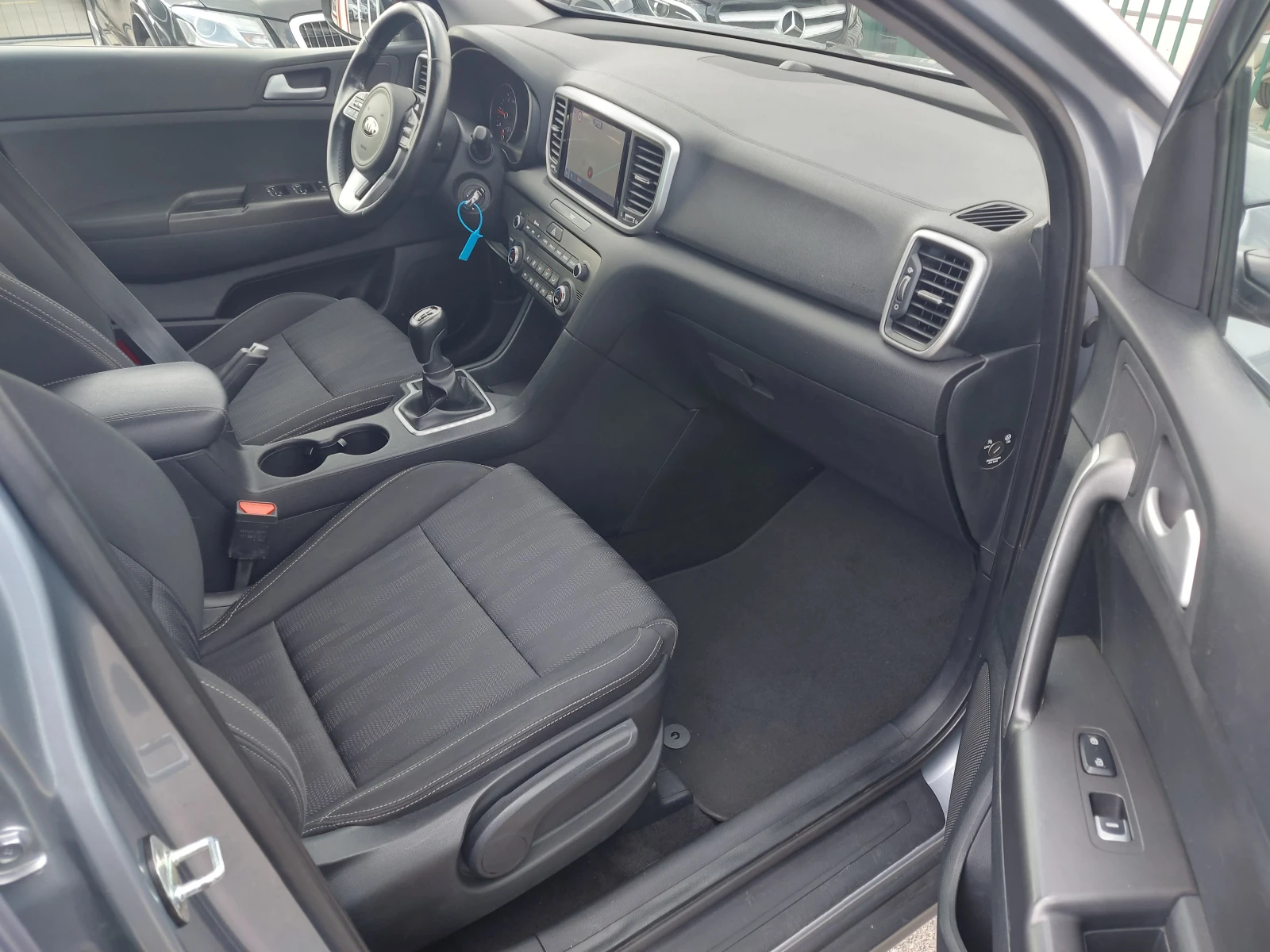 Kia Sportage 1.6 CRDI* GT Line* 6 МТ* ИТАЛИЯ, снимка 10 - Автомобили и джипове - 54193295
