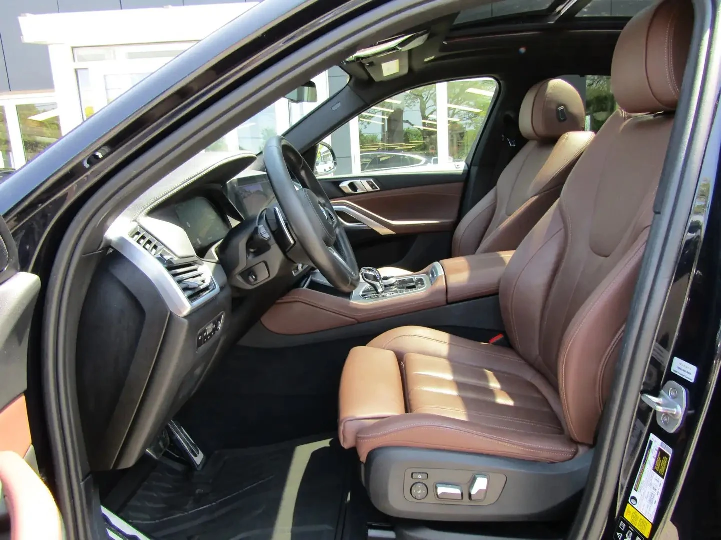 BMW X6 XDRIVE40I / M-PKG / CRYSTAL SHIFTER / AIR SUSP, снимка 10 - Автомобили и джипове - 54427205