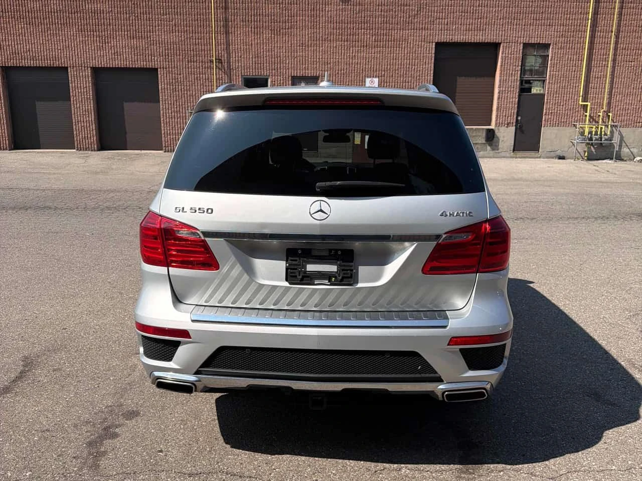 Mercedes-Benz GL 550 * CARFAX * ОБДУХВАНЕ * HARMAN * 360 КАМЕРА * , снимка 4 - Автомобили и джипове - 55355386