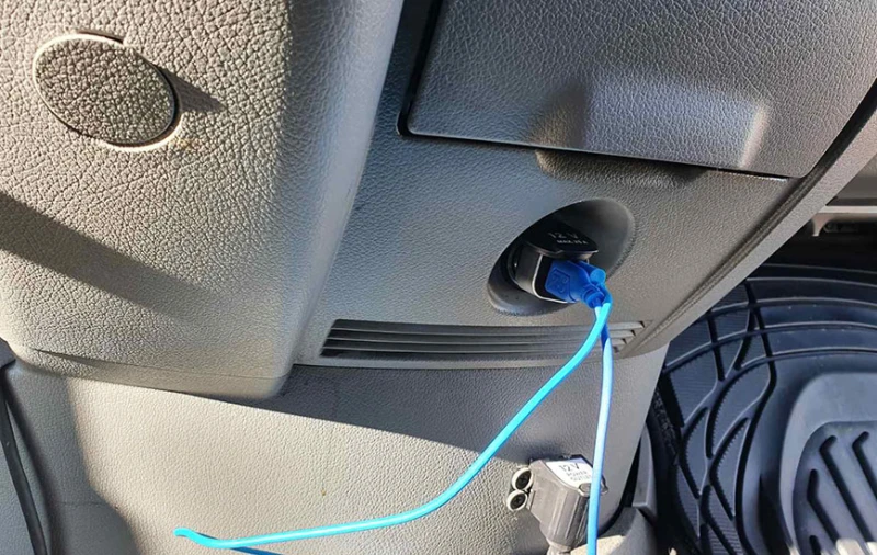 Mercedes-Benz Sprinter 311, снимка 9 - Бусове и автобуси - 52409578