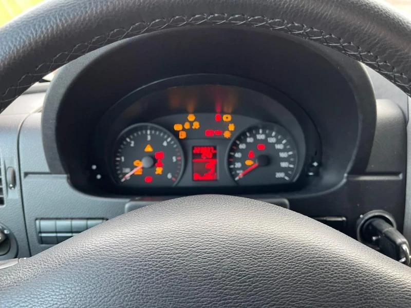 VW Crafter L2H2 TDi 136KC ЕВРО 5В * КЛИМА ОБСЛУЖЕН ПЕРФЕКТЕН, снимка 15 - Бусове и автобуси - 53060976