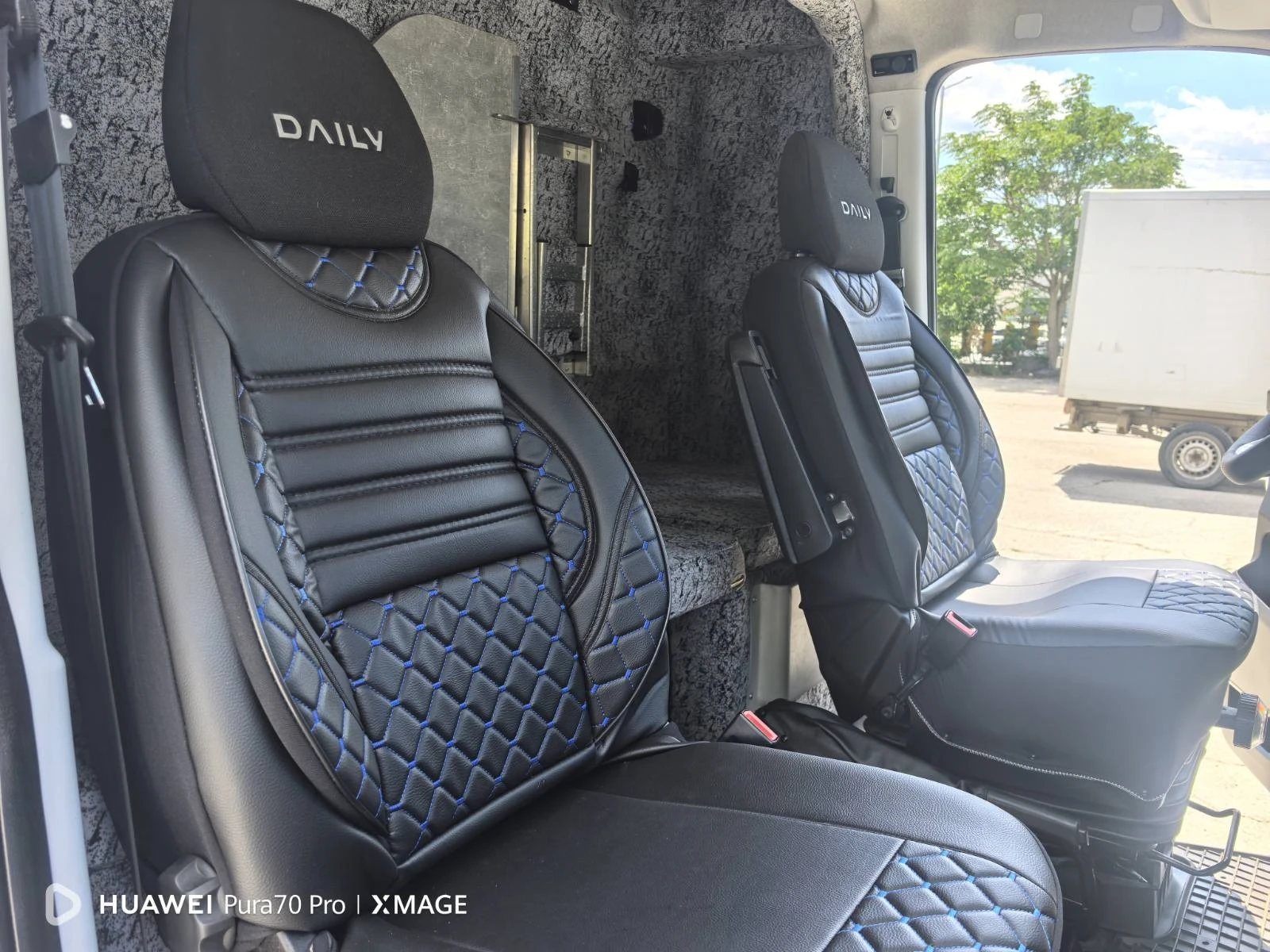 Iveco Daily 35C18, снимка 8 - Бусове и автобуси - 55056055