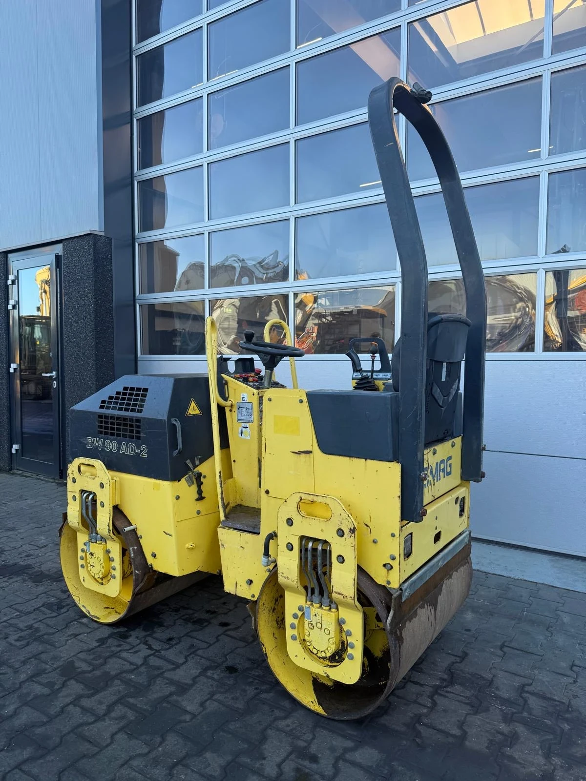 Валяк BOMAG BW90AD-2, снимка 3 - Индустриална техника - 53937953