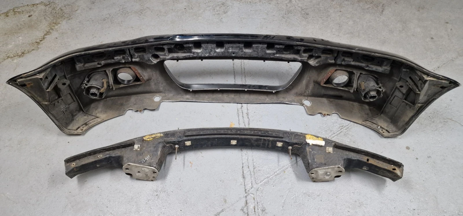 Оригинална предна броня за BMW M3 E46, снимка 3 - Части - 53850315