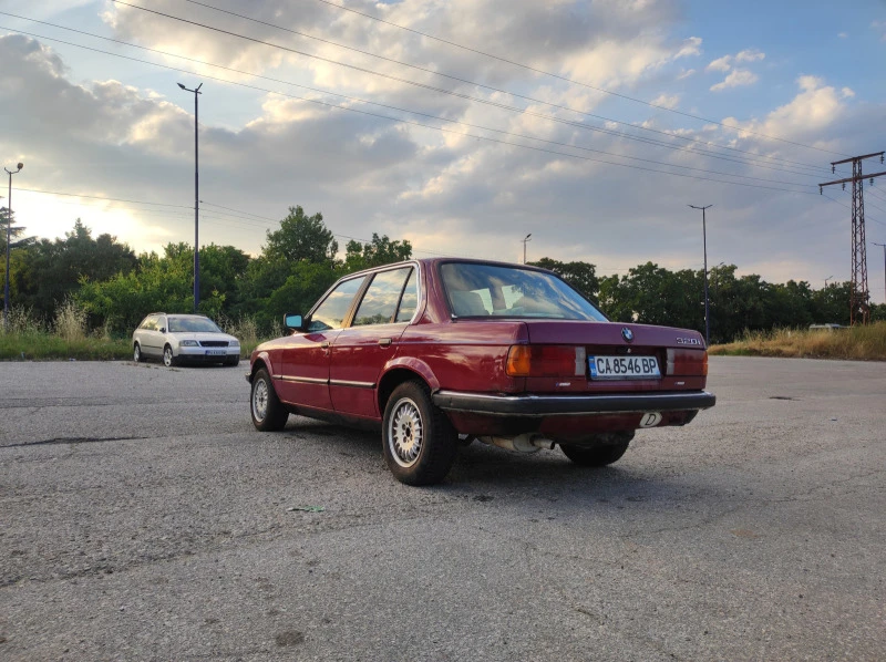 BMW 320, снимка 7 - Автомобили и джипове - 47486649