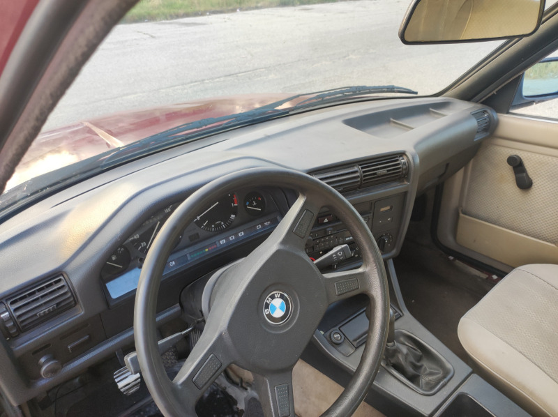 BMW 320, снимка 11 - Автомобили и джипове - 46277896