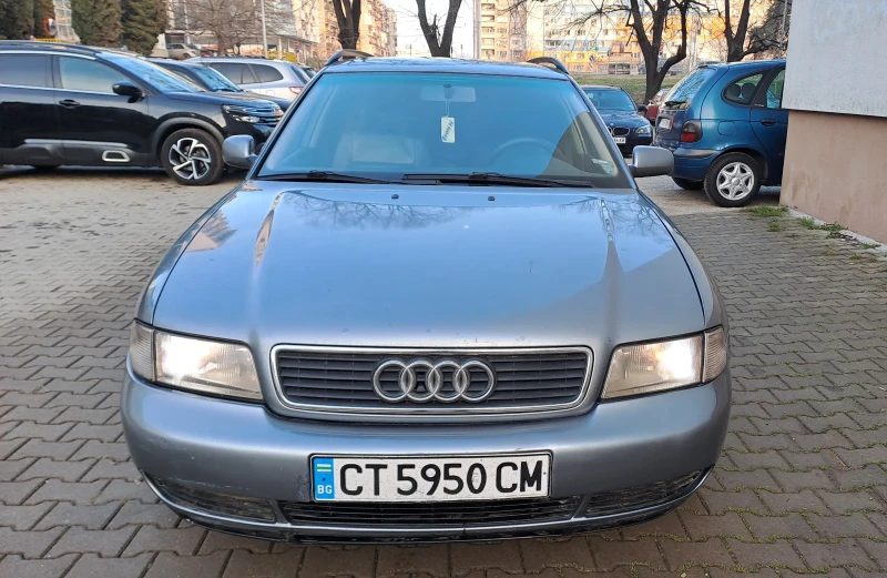 Audi A4 1.8 Газов Инжекцион, Вс. Платено, снимка 2 - Автомобили и джипове - 48636137