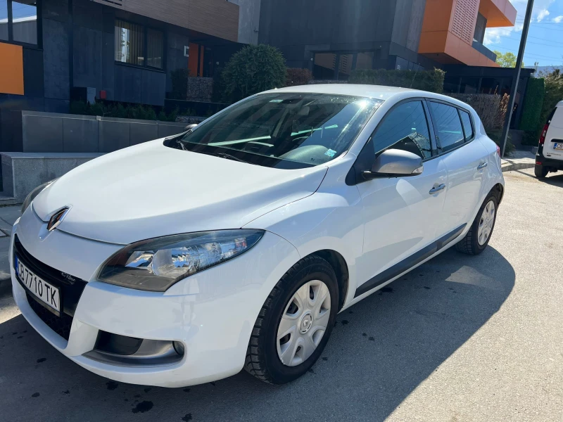 Renault Megane, снимка 1 - Автомобили и джипове - 49419781