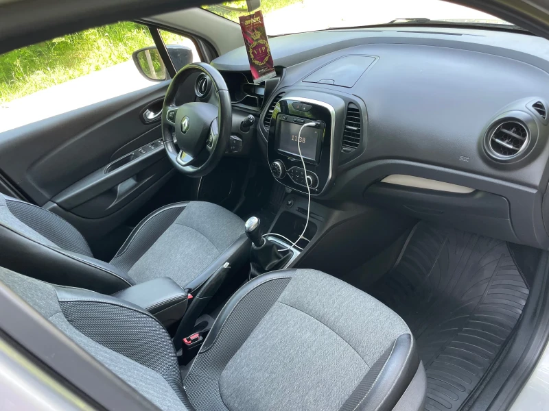Renault Captur 1, 5DCI, 90ks, LED, снимка 10 - Автомобили и джипове - 52024946