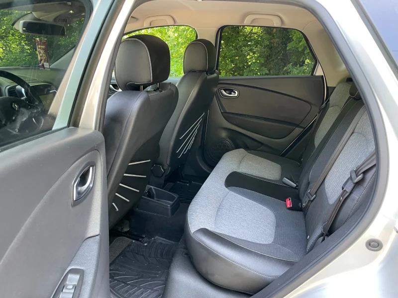 Renault Captur 1, 5DCI, 90ks, LED, снимка 11 - Автомобили и джипове - 52024946