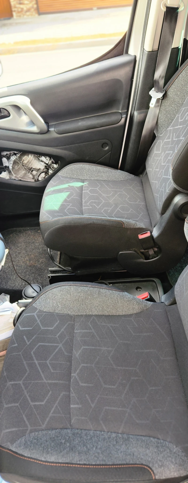 Peugeot Partner 1.6HDI TEPEE, снимка 6 - Автомобили и джипове - 51689834