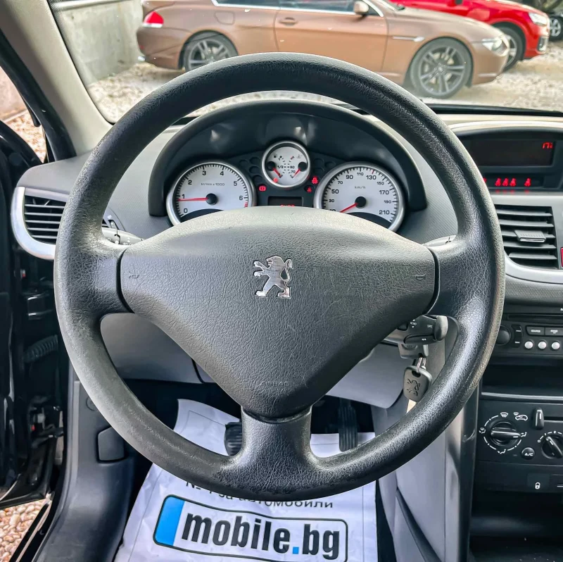 Peugeot 207 1.4i, снимка 13 - Автомобили и джипове - 52497828