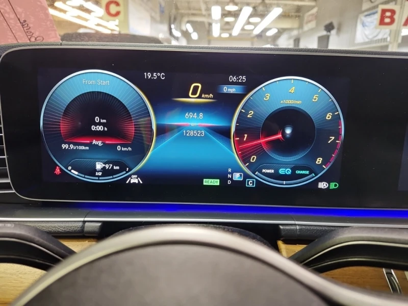 Mercedes-Benz GLE 450 * АВТО КРЕДИТ* ЦЕНА ДО БГ * СЕРВИЗНА ИСТОРИЯ * , снимка 7 - Автомобили и джипове - 52536930