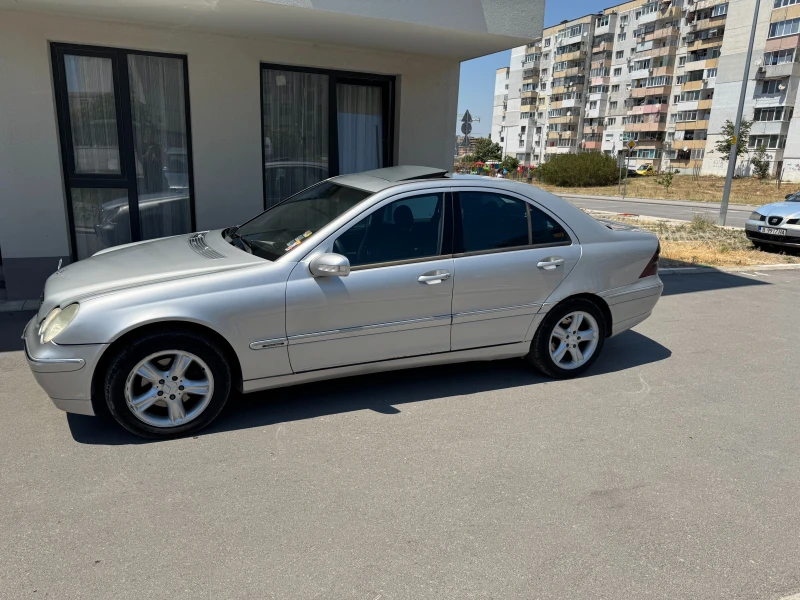Mercedes-Benz C 220 Avantgarde, снимка 3 - Автомобили и джипове - 52632766