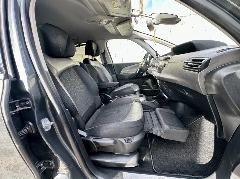 Citroen C4 Picasso 1.6 Blue-HDi, Автоматик, Самопаркиране, Exclusive, снимка 13 - Автомобили и джипове - 53266892