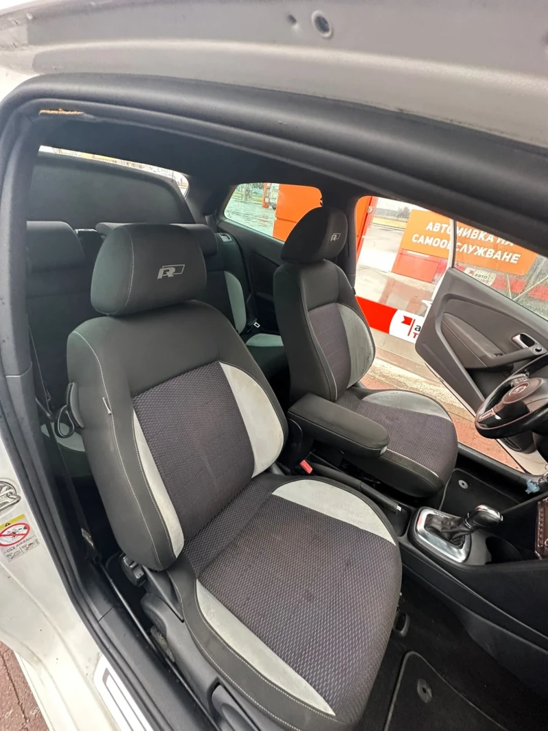 VW Polo 1.2 Tsi R-line DSG, снимка 10 - Автомобили и джипове - 53301273