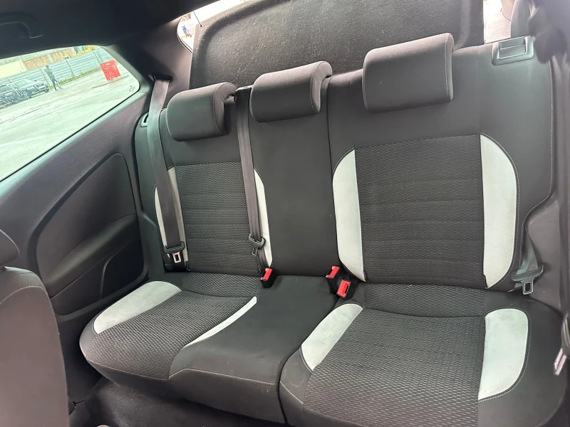 VW Polo 1.2 Tsi R-line DSG, снимка 7 - Автомобили и джипове - 53301273