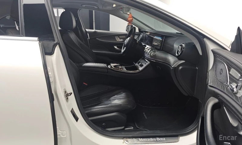 Mercedes-Benz CLS 400, снимка 11 - Автомобили и джипове - 53336121