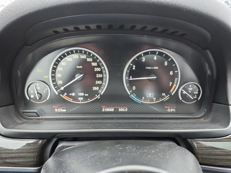 BMW 535 * АВТО КРЕДИТ* ЦЕНА ДО БГ * Сервизна история * , снимка 7 - Автомобили и джипове - 53500138