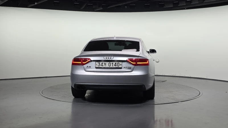 Audi A5 2.0TDI/4x4/Пълна сервизна история !!!, снимка 4 - Автомобили и джипове - 53596139