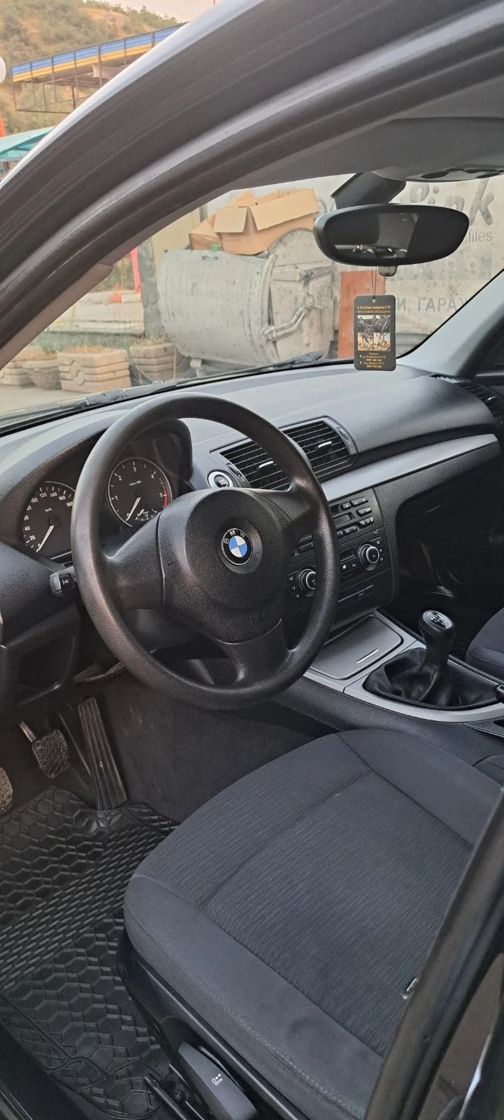 BMW 118 ЛИЗИГ * 2.0.D* FACELIFT* 6 СКОРОСТИ* EURO 5, снимка 10 - Автомобили и джипове - 46642926