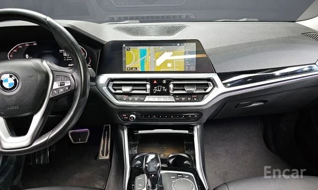 BMW 320 d | ЗАДНА КАМЕРА | ШИБЕДАХ | HEAD-UP | KEYLESS, снимка 12 - Автомобили и джипове - 53984337