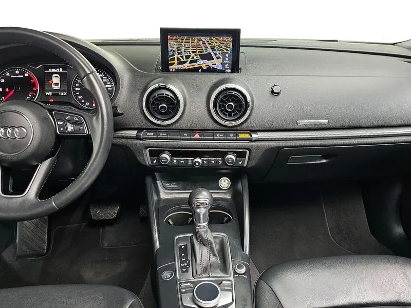 Audi A3 A3 40 Tfsi 8V, снимка 14 - Автомобили и джипове - 54989425