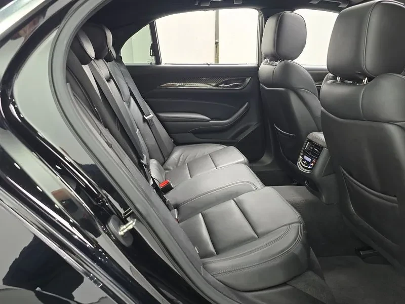 Cadillac Cts 2.0 Premium, снимка 11 - Автомобили и джипове - 56699093