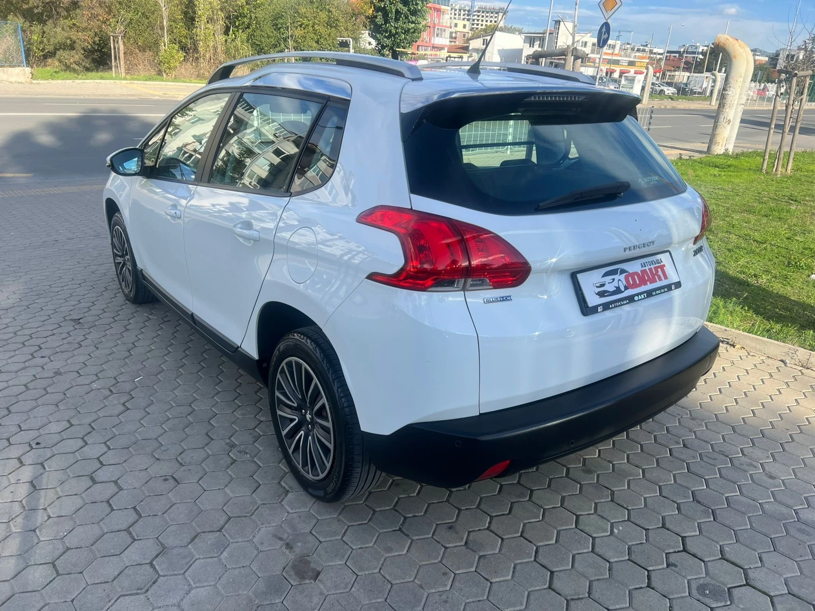 Peugeot 2008 1.6HDi/EURO6B - изображение 6