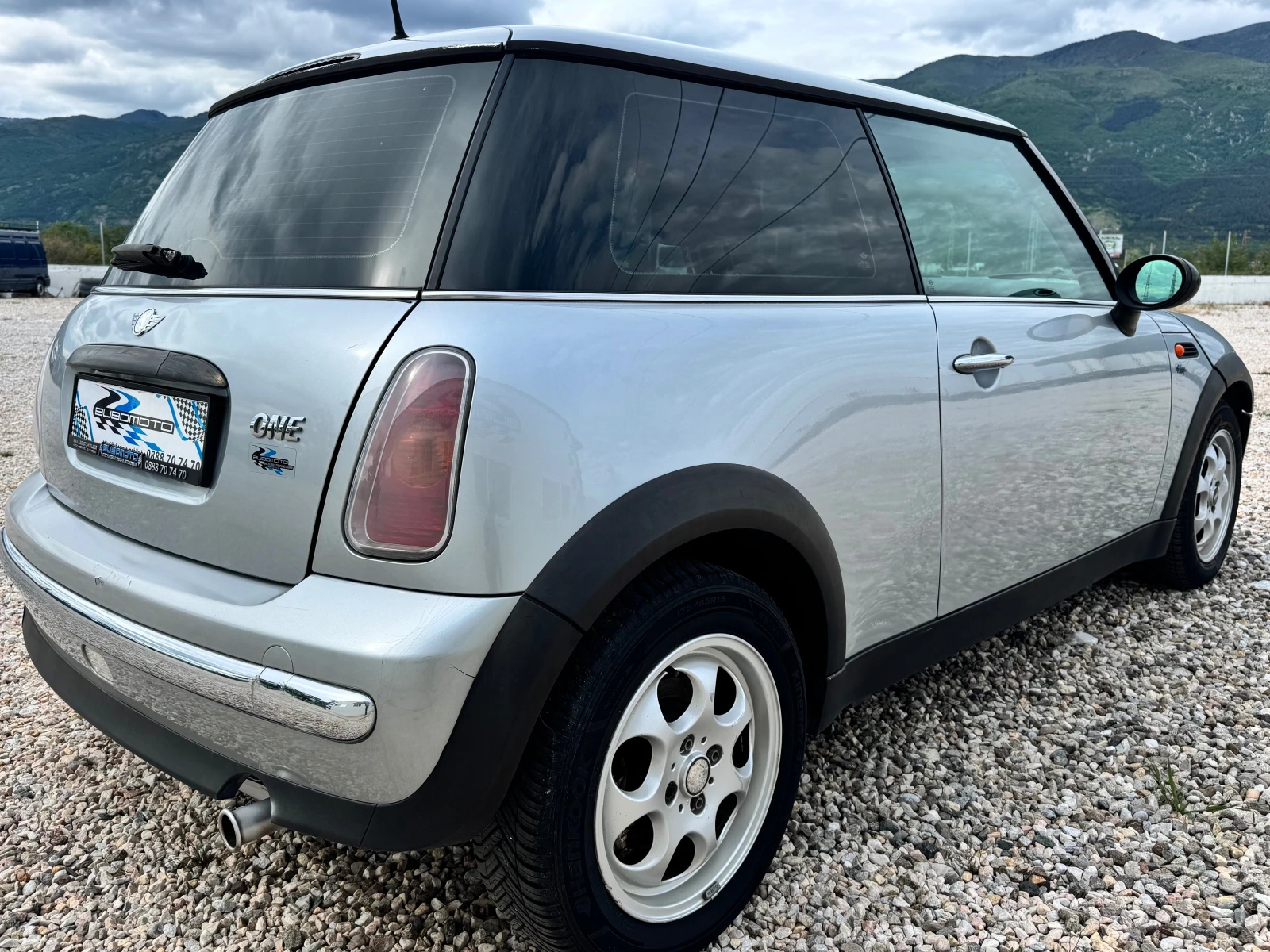Mini One 1.6i/Клима/Италия - изображение 3