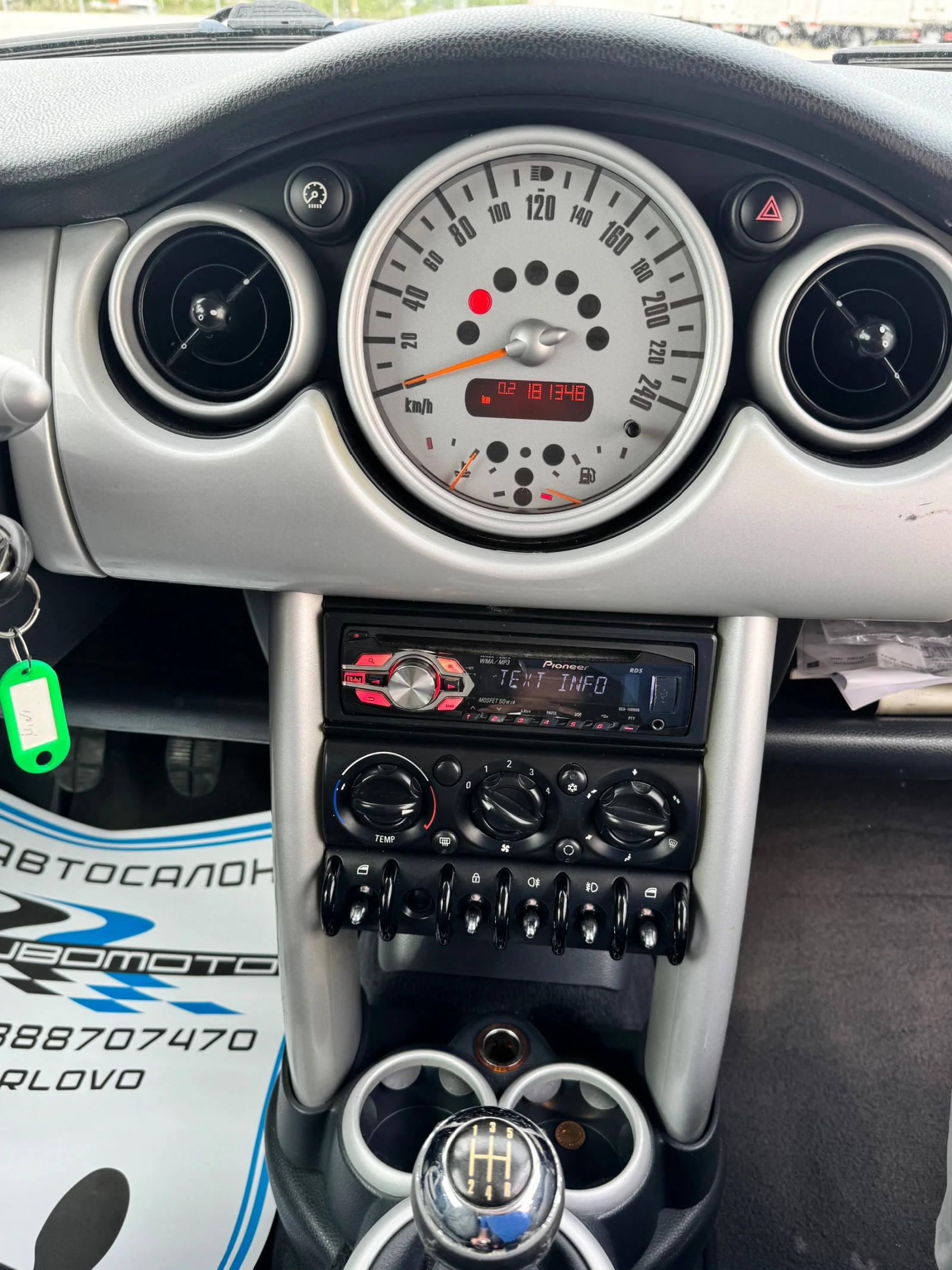 Mini One 1.6i/Клима/Италия - изображение 9