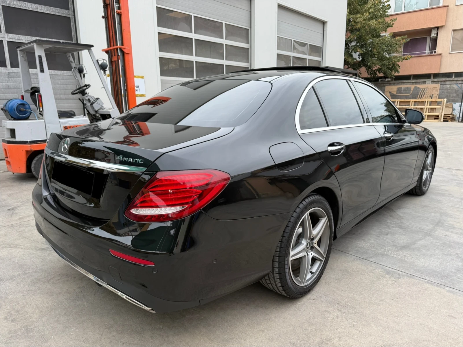 Mercedes-Benz E 400 AMG 4matic - изображение 5