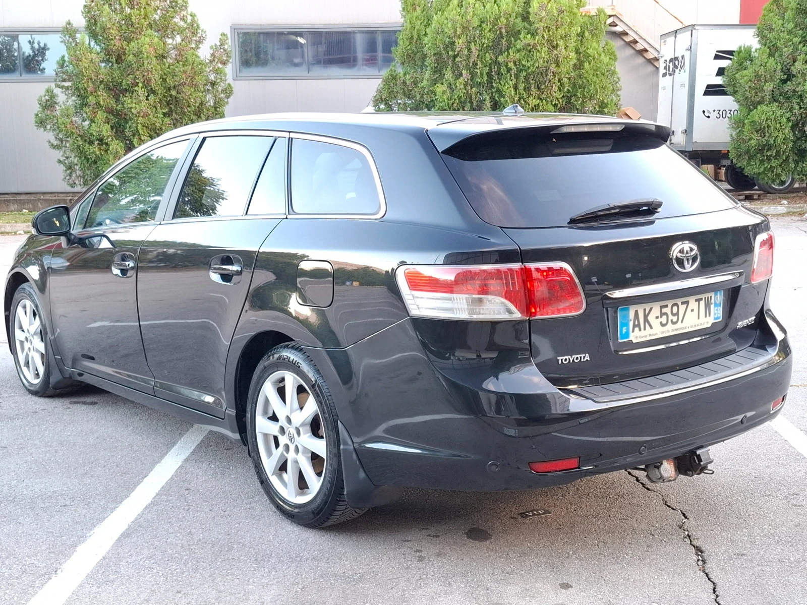 Toyota Avensis 2.0D4D 126hp * EURO 5 *  КЛИМАТРОНИК * ЛИЗИНГ *  - изображение 4