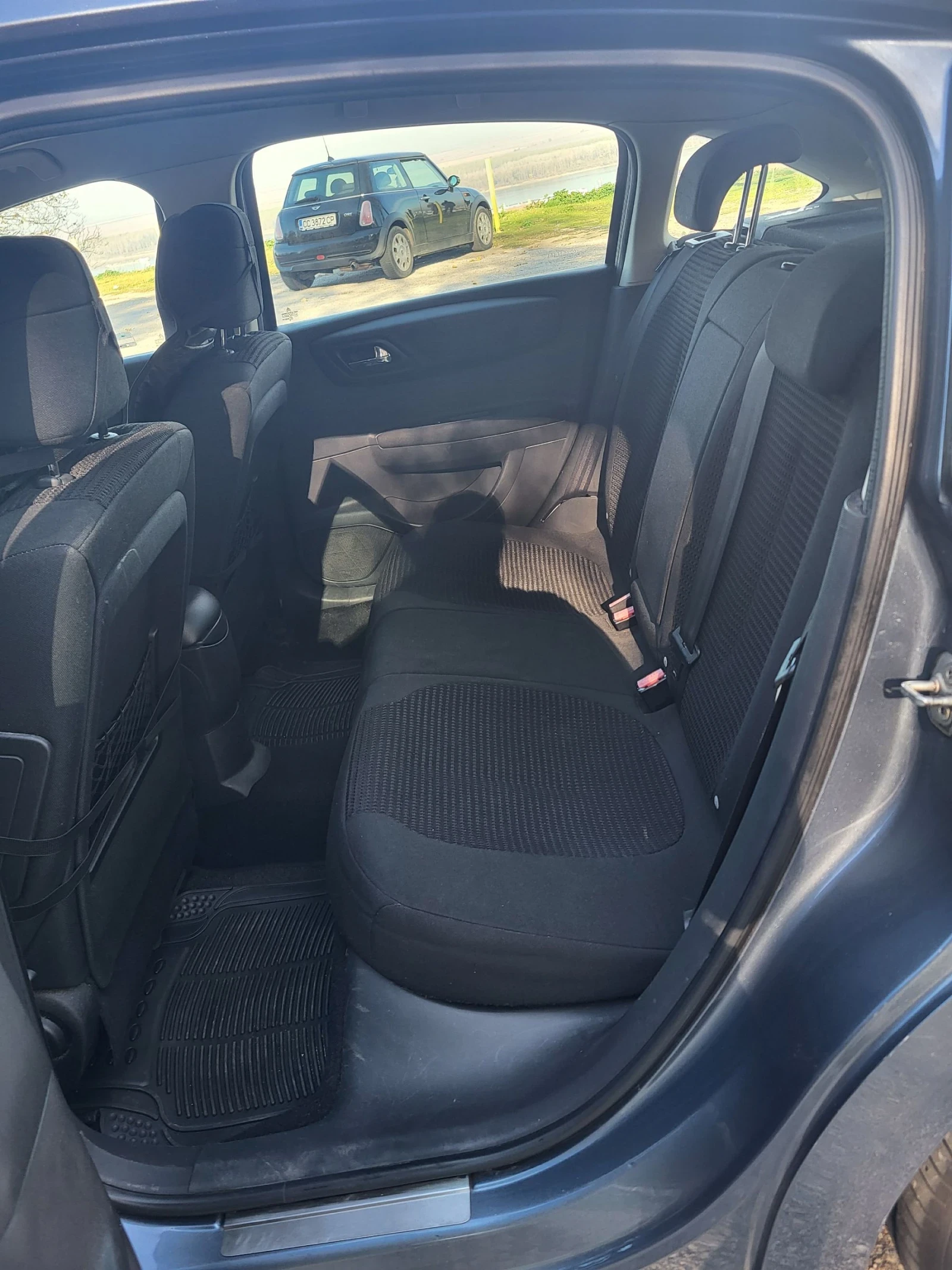 Citroen C4 1.6HDI - изображение 8