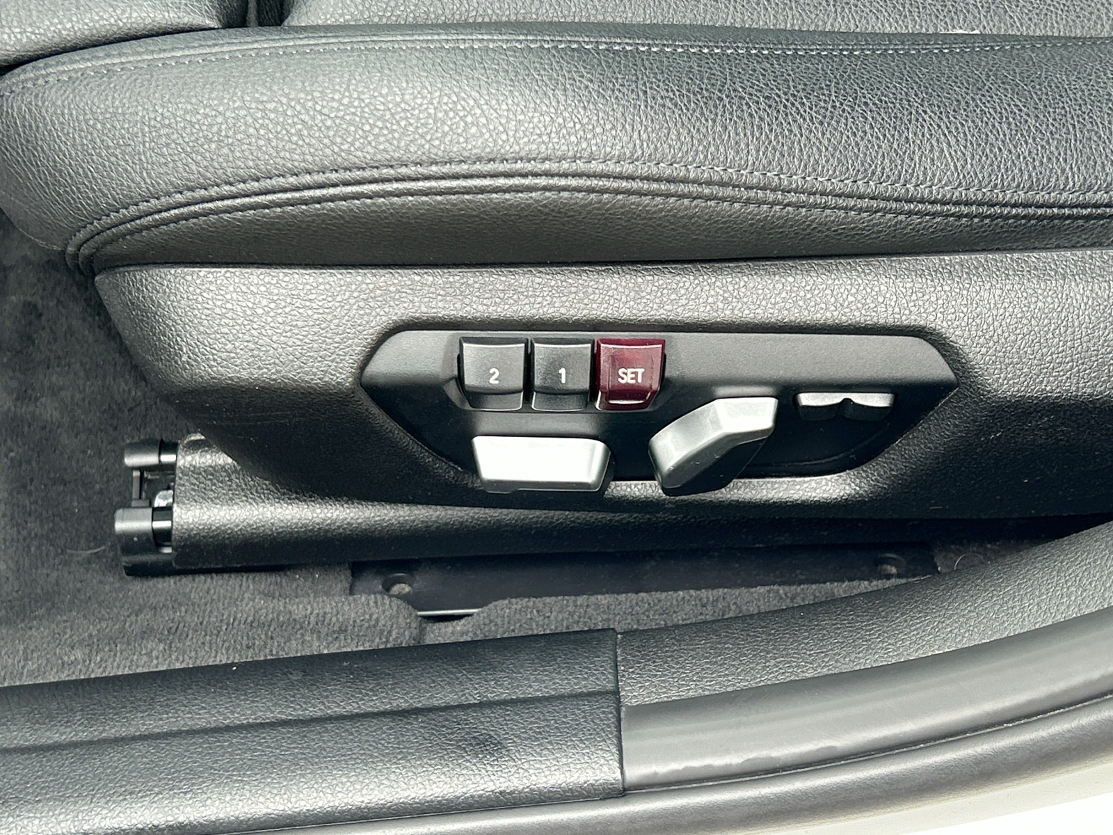 BMW 328 xDRIVE* АВТОКРЕДИТ*  - изображение 6