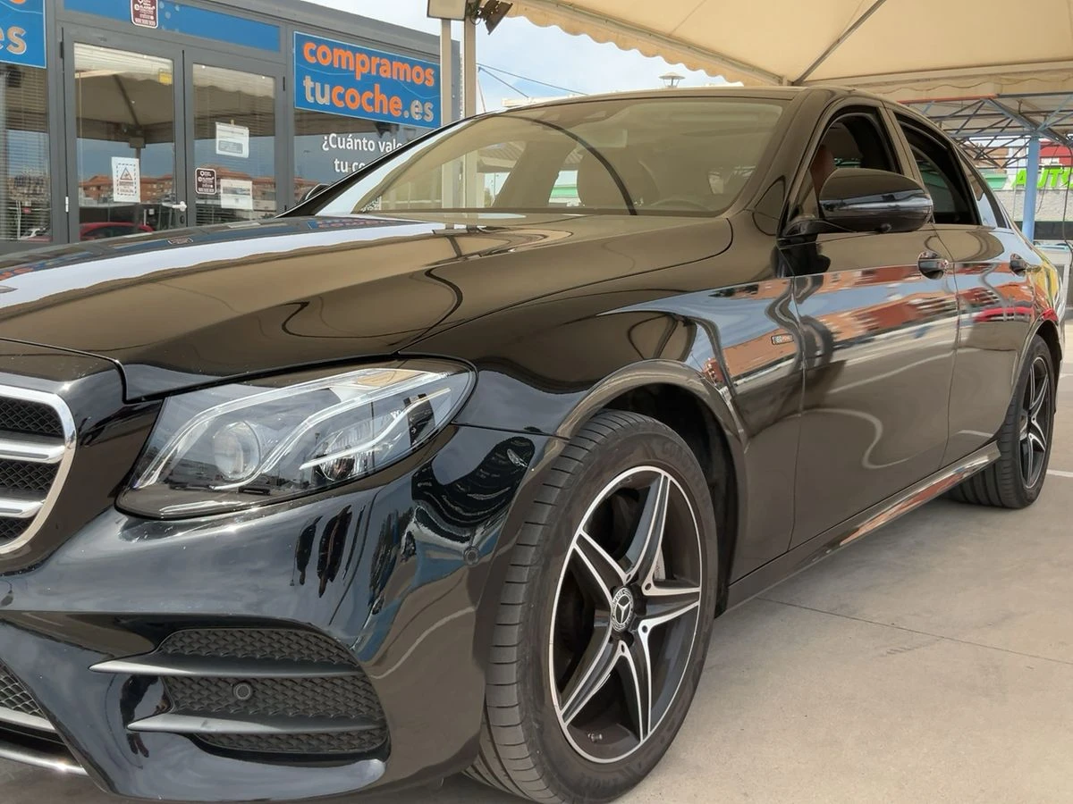 Mercedes-Benz E 300 * e AMG Line* АВТОФИНАНСИРАНЕ*  - изображение 7