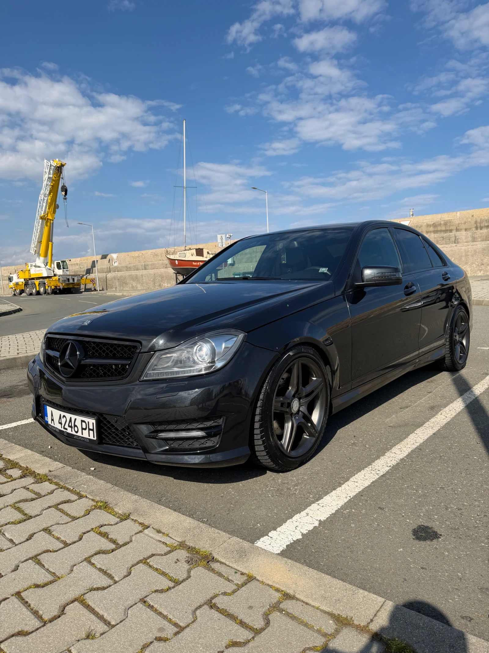 Mercedes-Benz C 300 AMG   РЕАЛНИ км   Harman Kardon   LED   Шибедах
