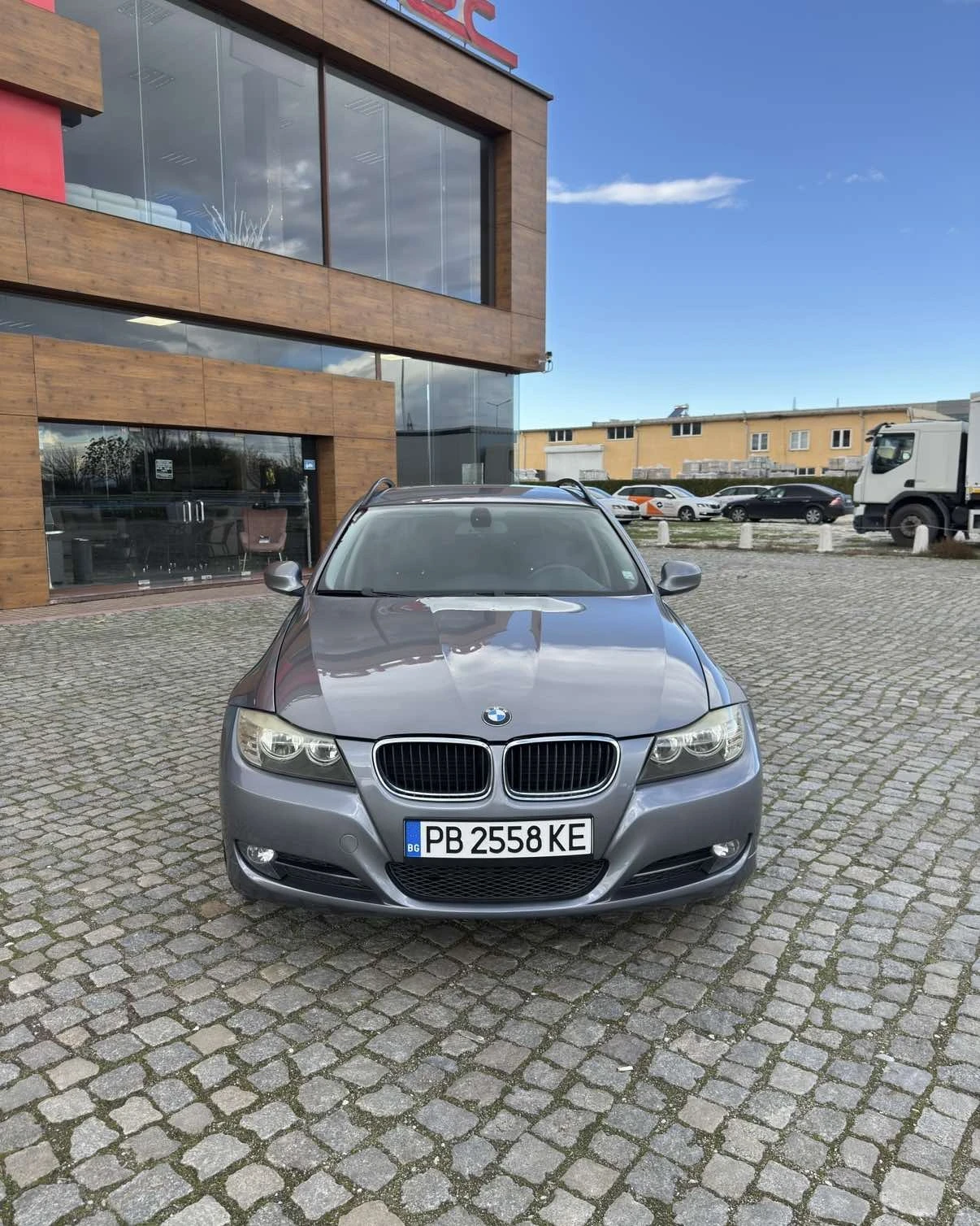 BMW 318  - изображение 2