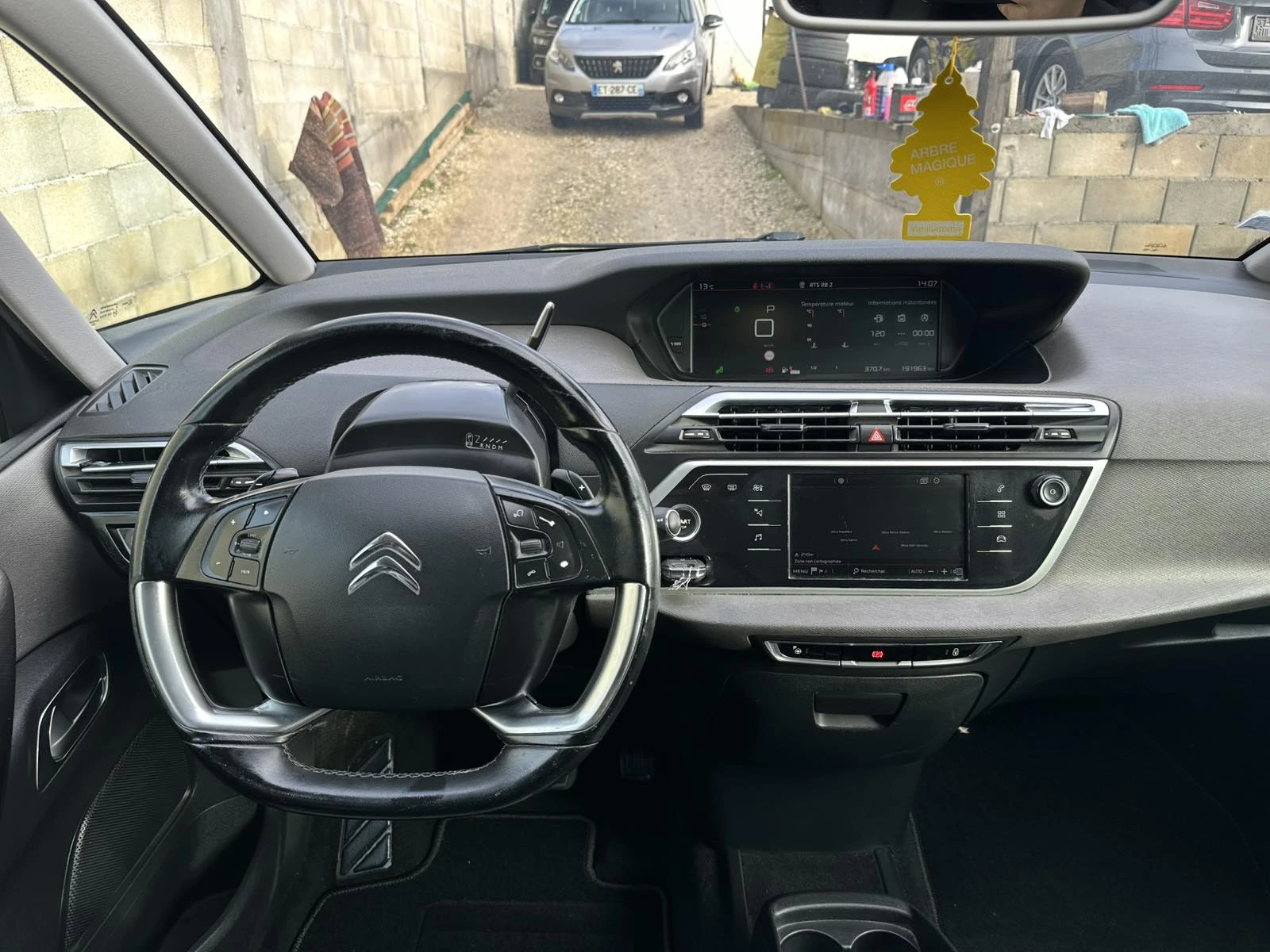 Citroen C4 Picasso 1.6 Blue-HDi, Автоматик, Самопаркиране, Exclusive - изображение 10