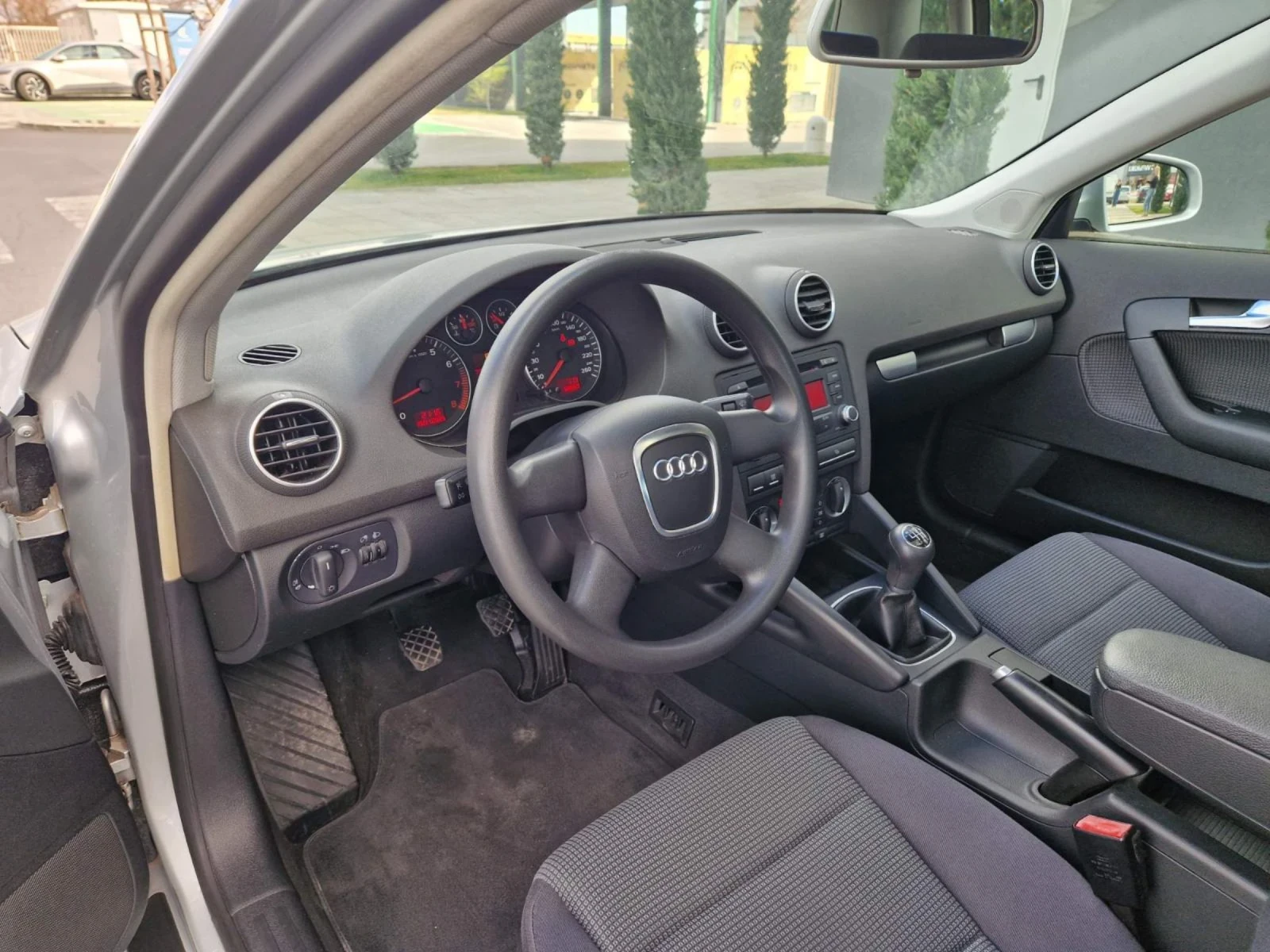 Audi A3 1.8 / 160 к.с. Панорама  - изображение 10